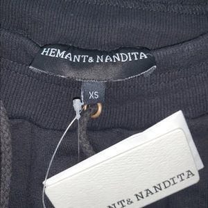 ❌SOLD❌ BNWT Hemant & Nandita Joggers